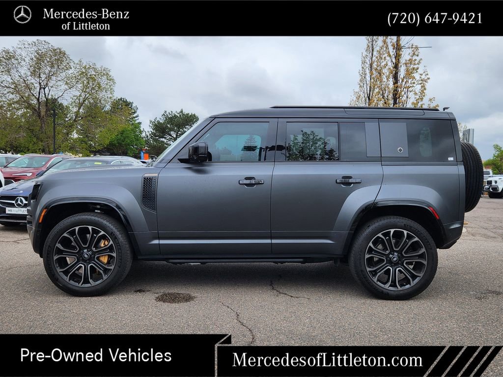 Used 2025 Land Rover Defender 110 AWD/4WD image 4