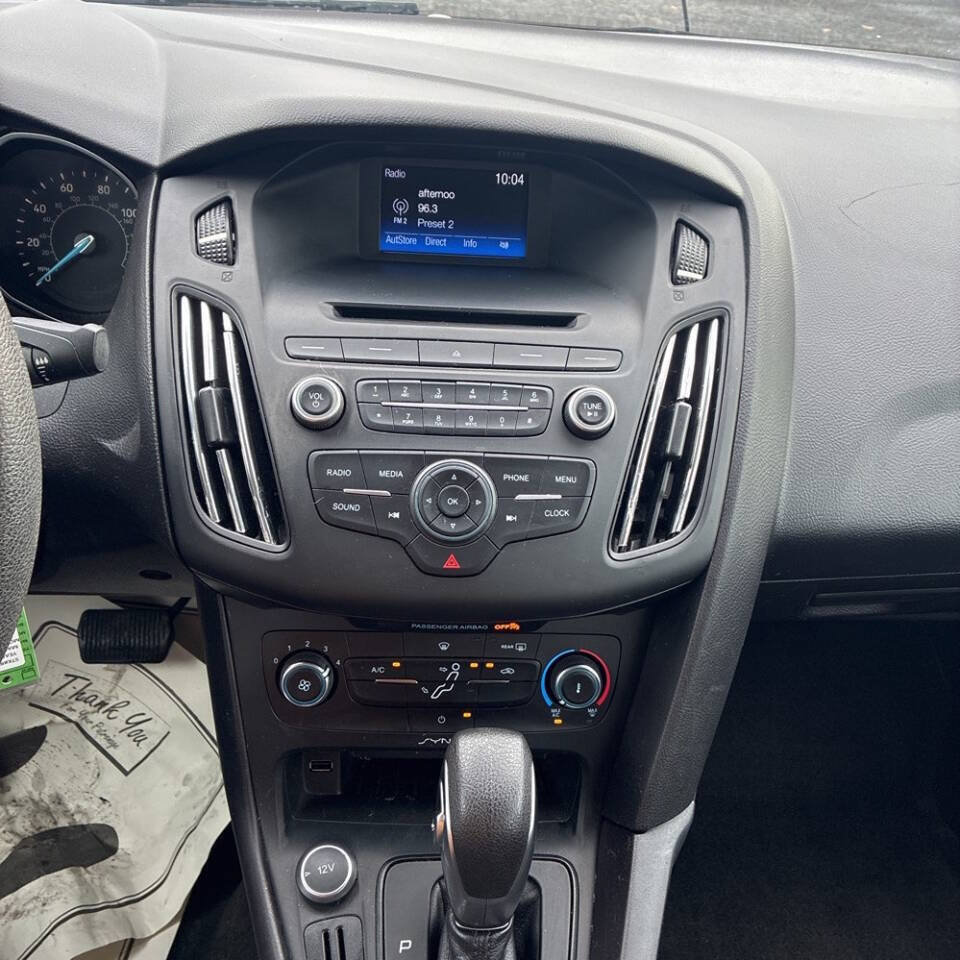 Used 2017 Ford Focus S FWD image 23