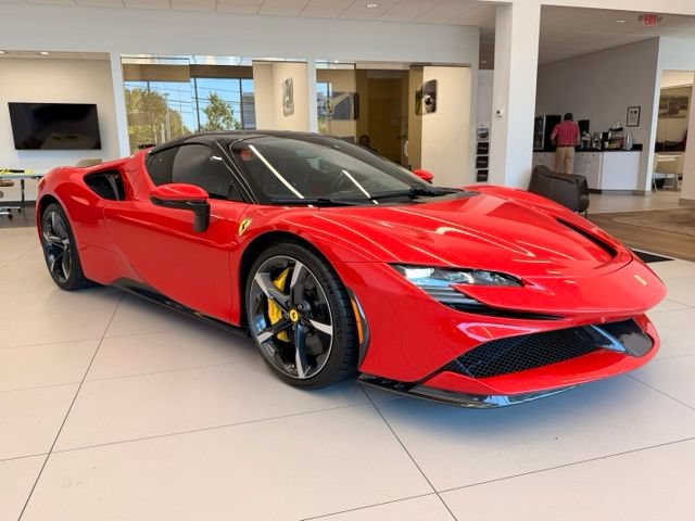 Used 2023 Ferrari SF90 Spider AWD/4WD image 2