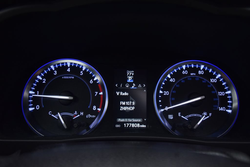 Used 2015 Toyota Highlander XLE AWD/4WD image 24