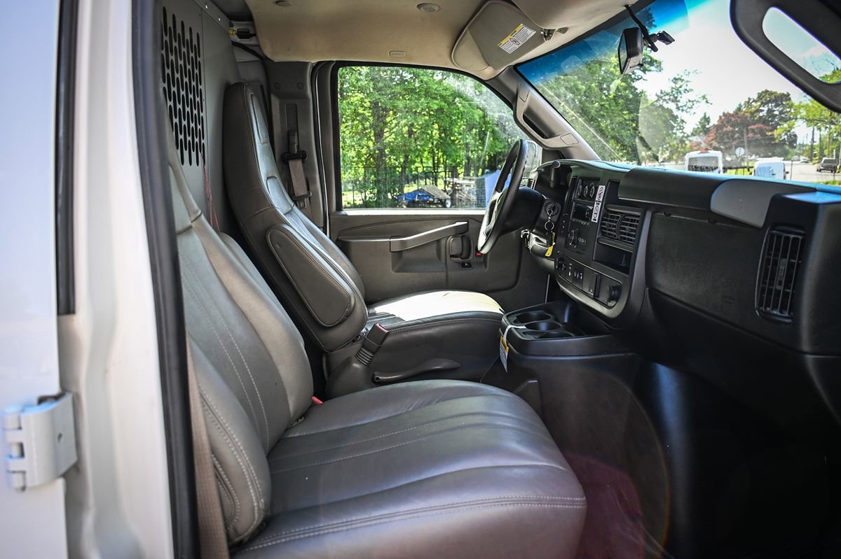 Used 2024 Chevrolet Express 2500 Extended w/ Driver Convenience Package RWD image 17