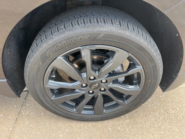 Used 2022 Chevrolet Equinox RS w/ LPO, Floor Liner Package image 53