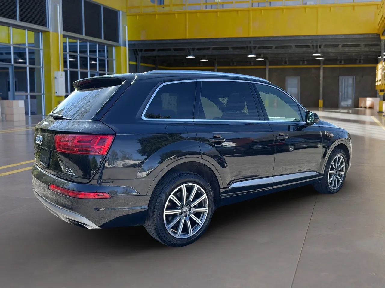 Used 2017 Audi Q7 3.0T Prestige image 5