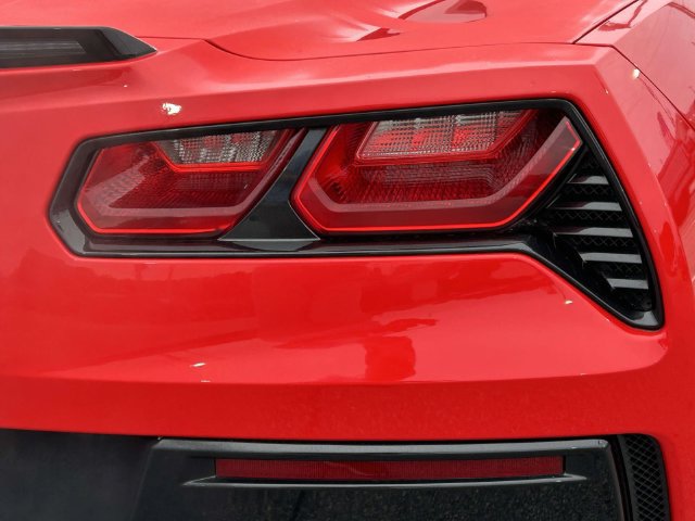 Used 2014 Chevrolet Corvette Stingray Convertible RWD image 16