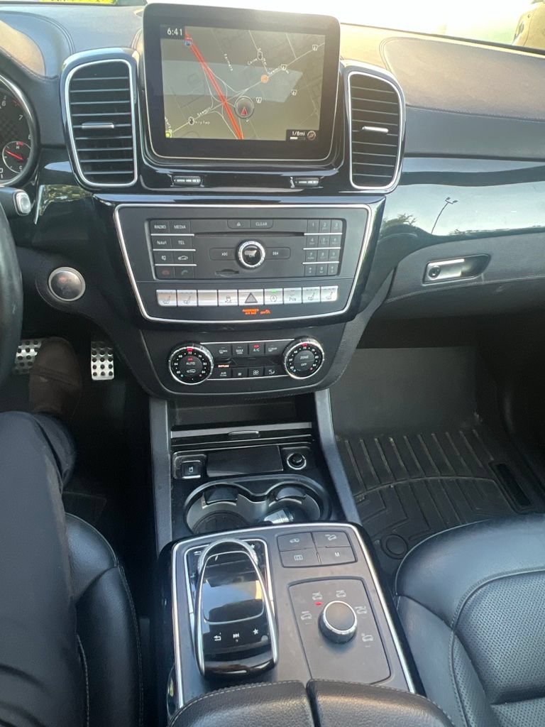 Used 2018 Mercedes-Benz GLE 43 AMG 4MATIC image 11