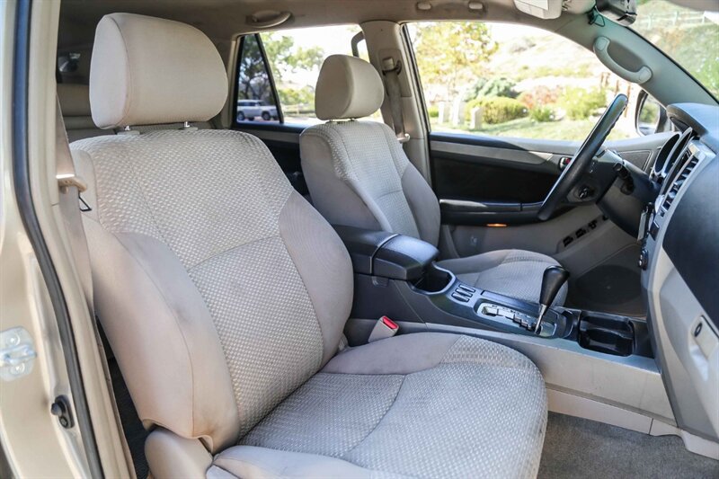 Used 2006 Toyota 4Runner SR5 RWD image 54