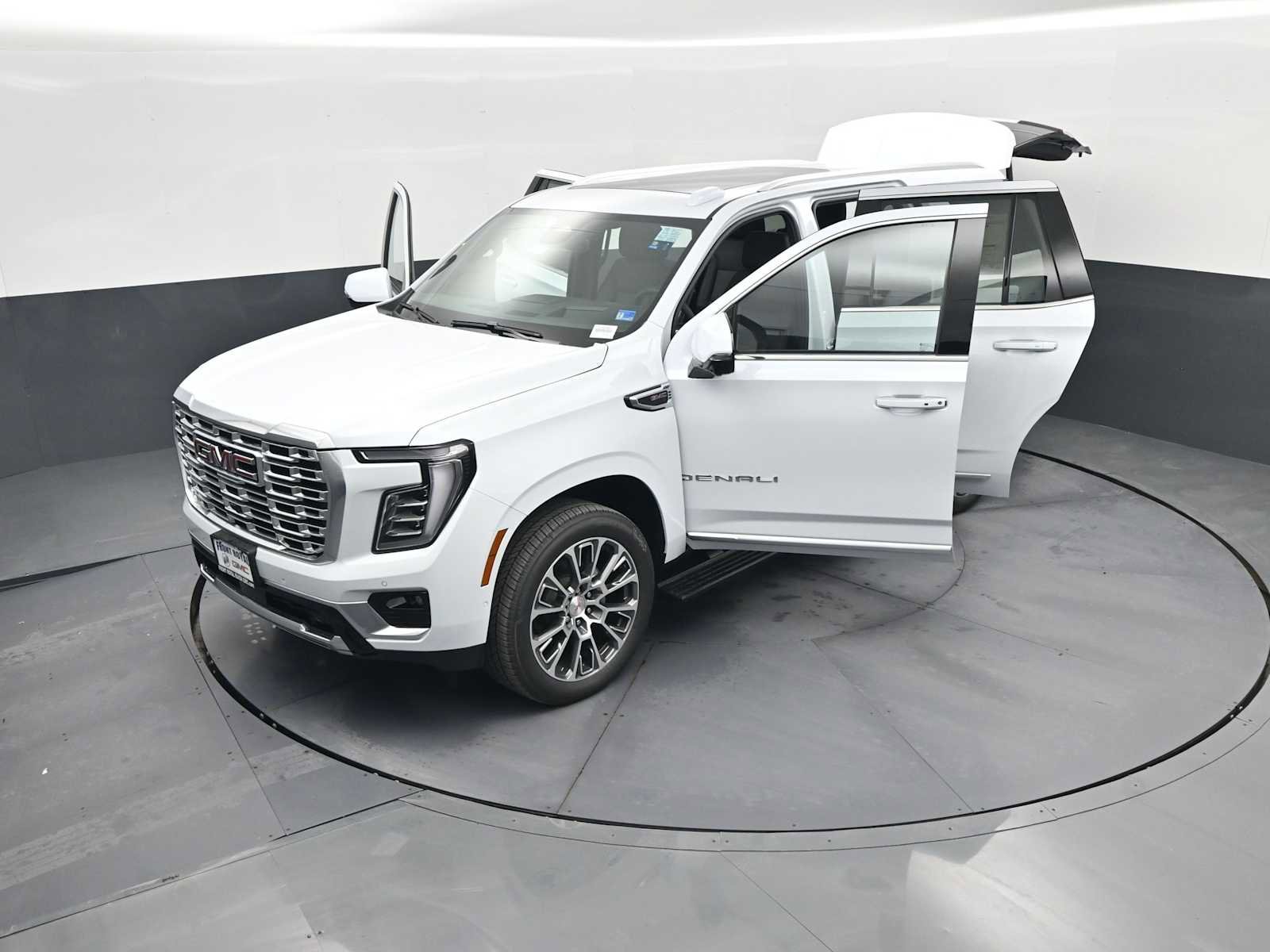New 2026 GMC Yukon Denali w/ Sun & Power Step Package AWD/4WD image 47