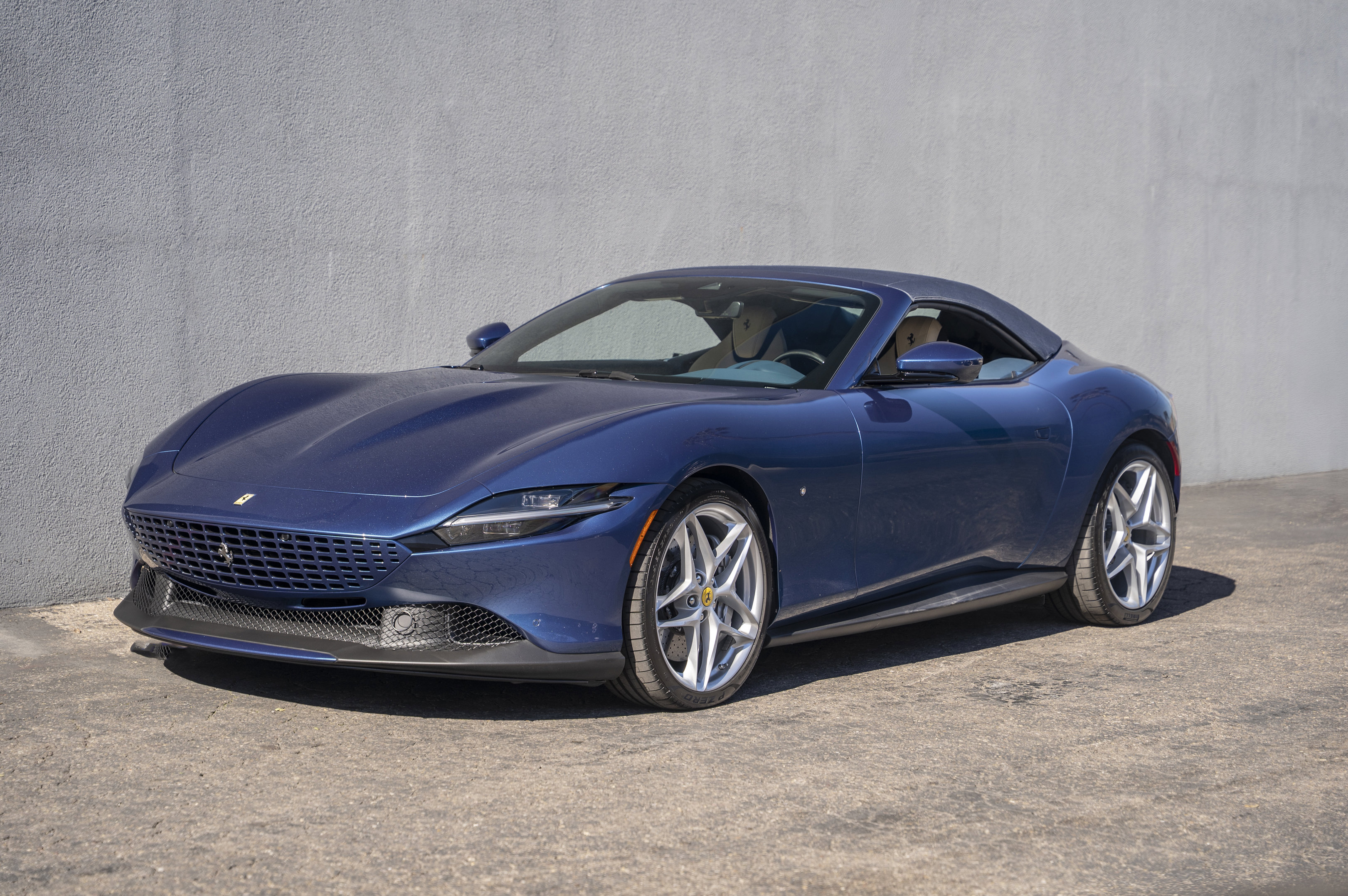 Certified 2025 Ferrari Roma Spider image 12