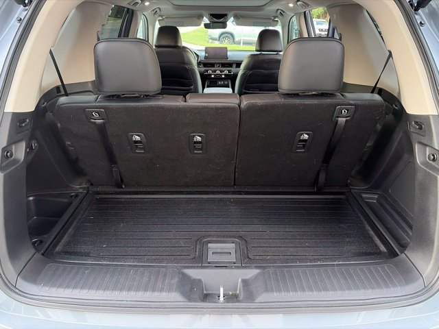 Used 2025 Honda Pilot Touring image 10