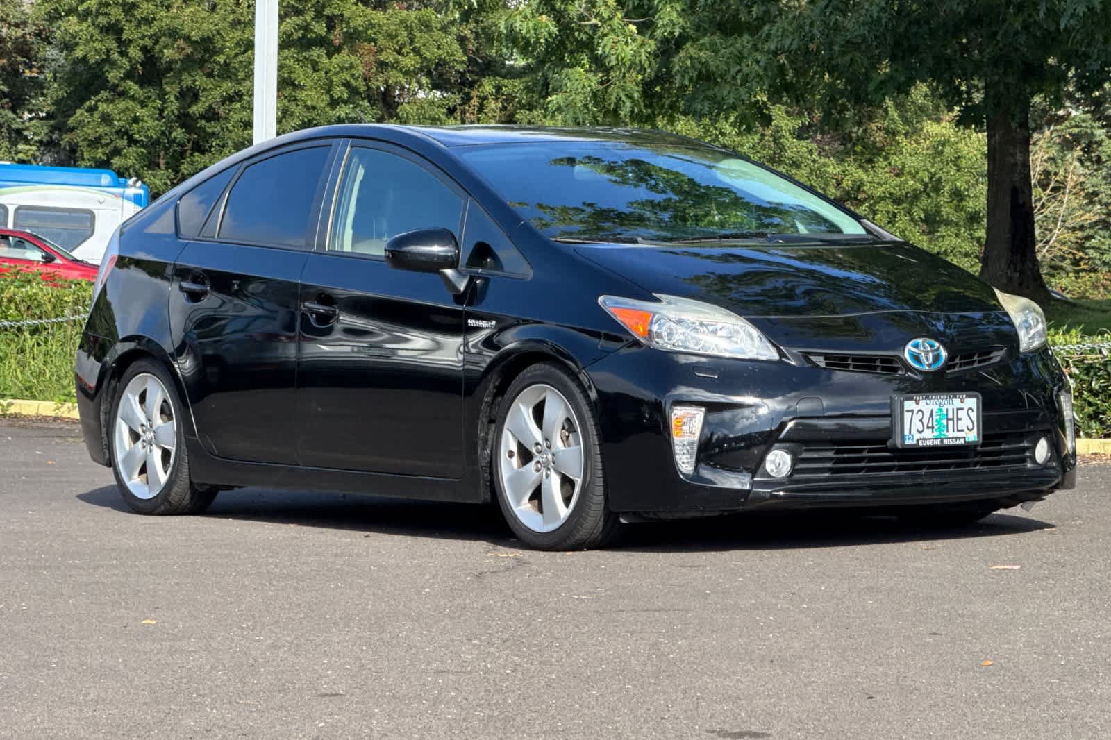 Used 2015 Toyota Prius Five FWD image 9