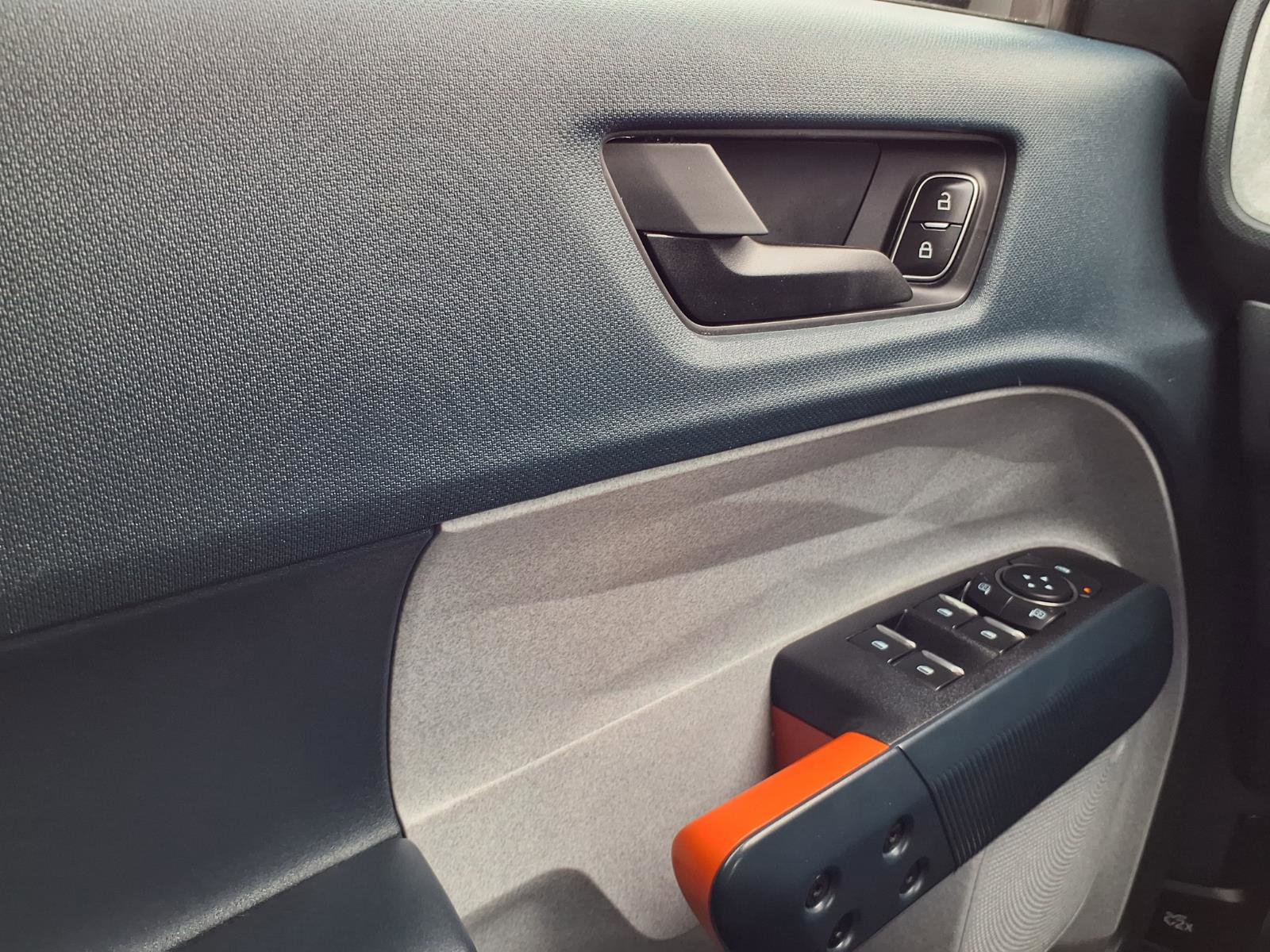 Used 2022 Ford Maverick XLT image 17