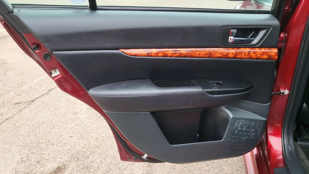 Used 2012 Subaru Legacy 3.6R Limited image 21