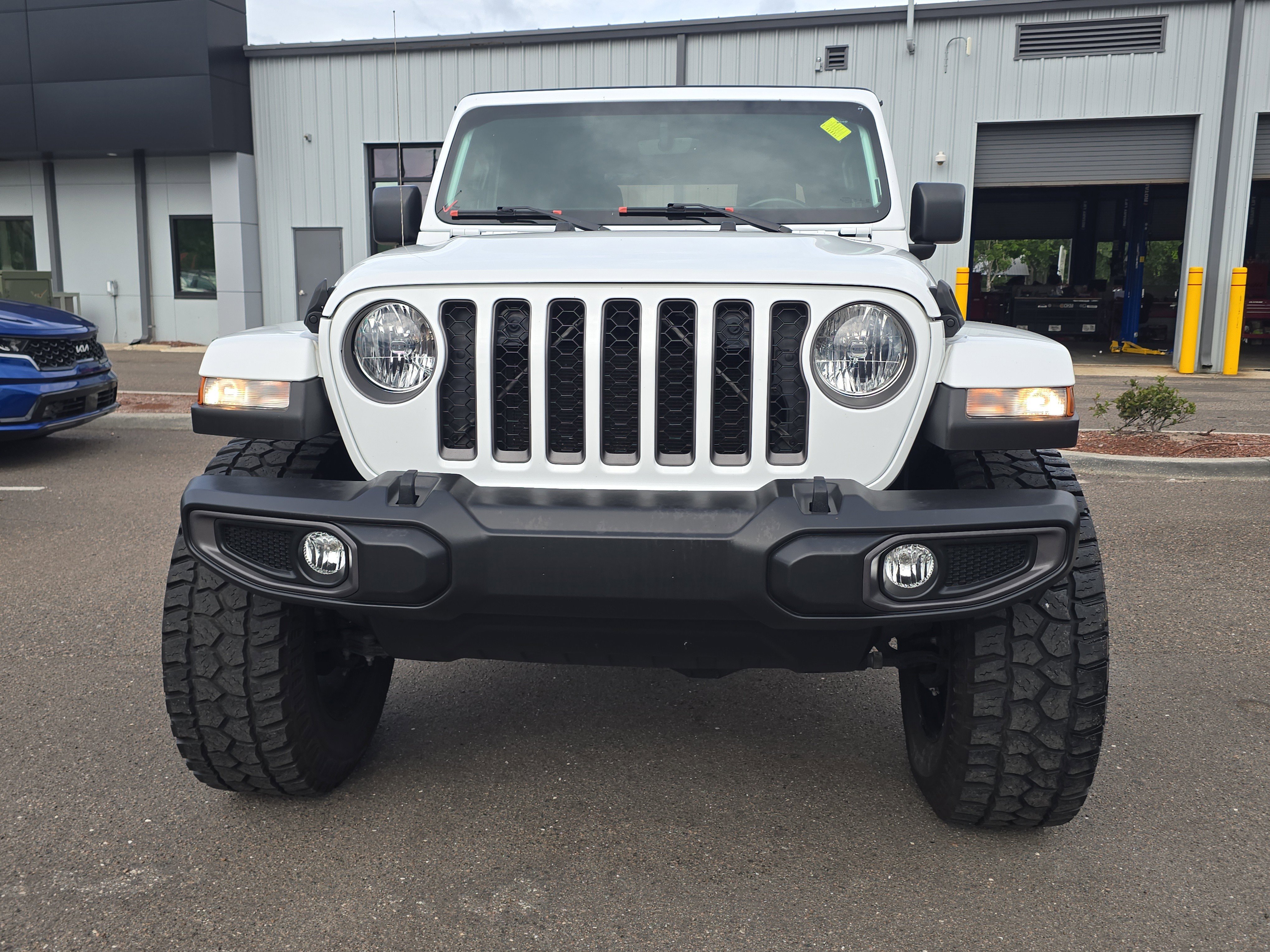 Used 2021 Jeep Gladiator Sport w/ Quick Order Package 26Q 80th AWD/4WD image 3