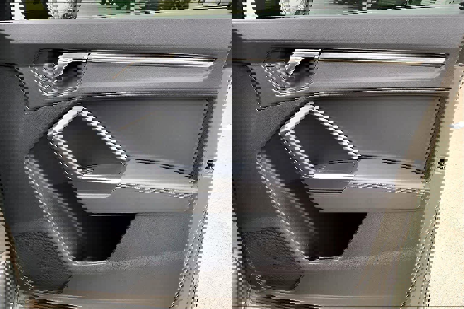 Used 2023 Audi Q3 2.0T Premium Plus w/ Premium Plus Package image 22