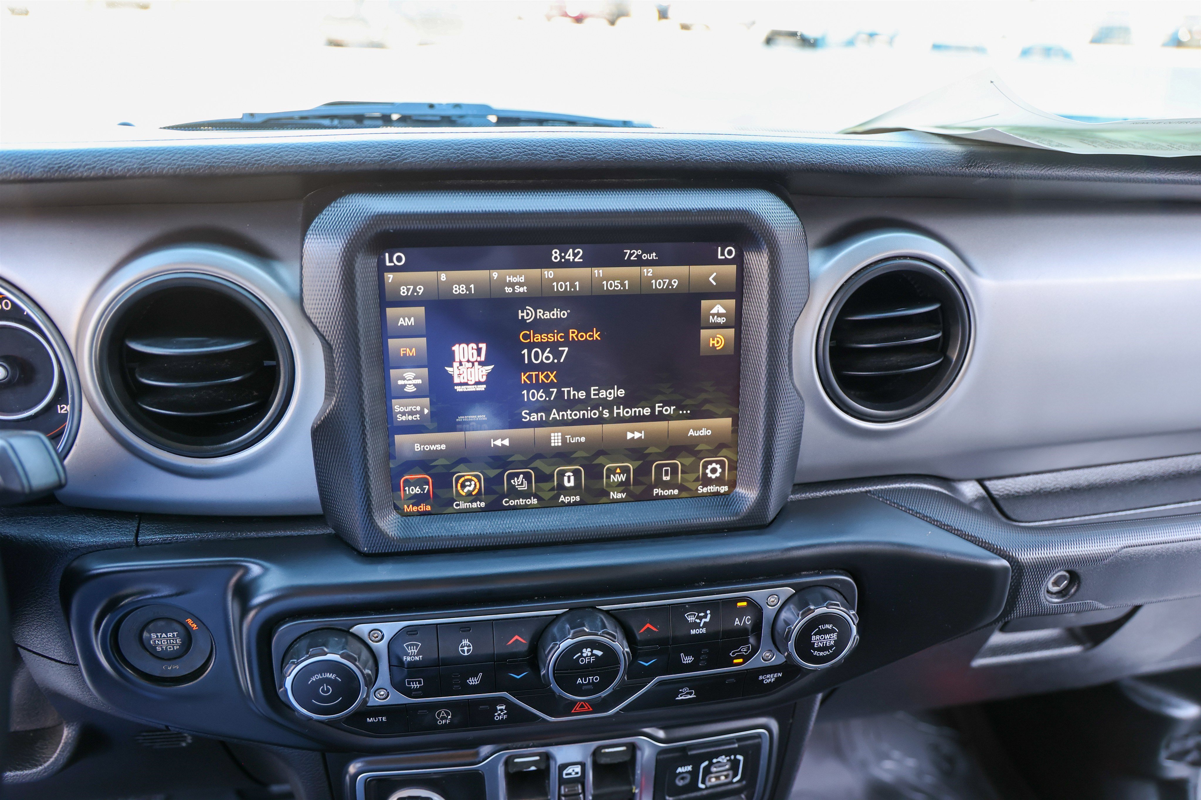 Used 2021 Jeep Gladiator Sport w/ Quick Order Package 26Q 80th AWD/4WD image 23