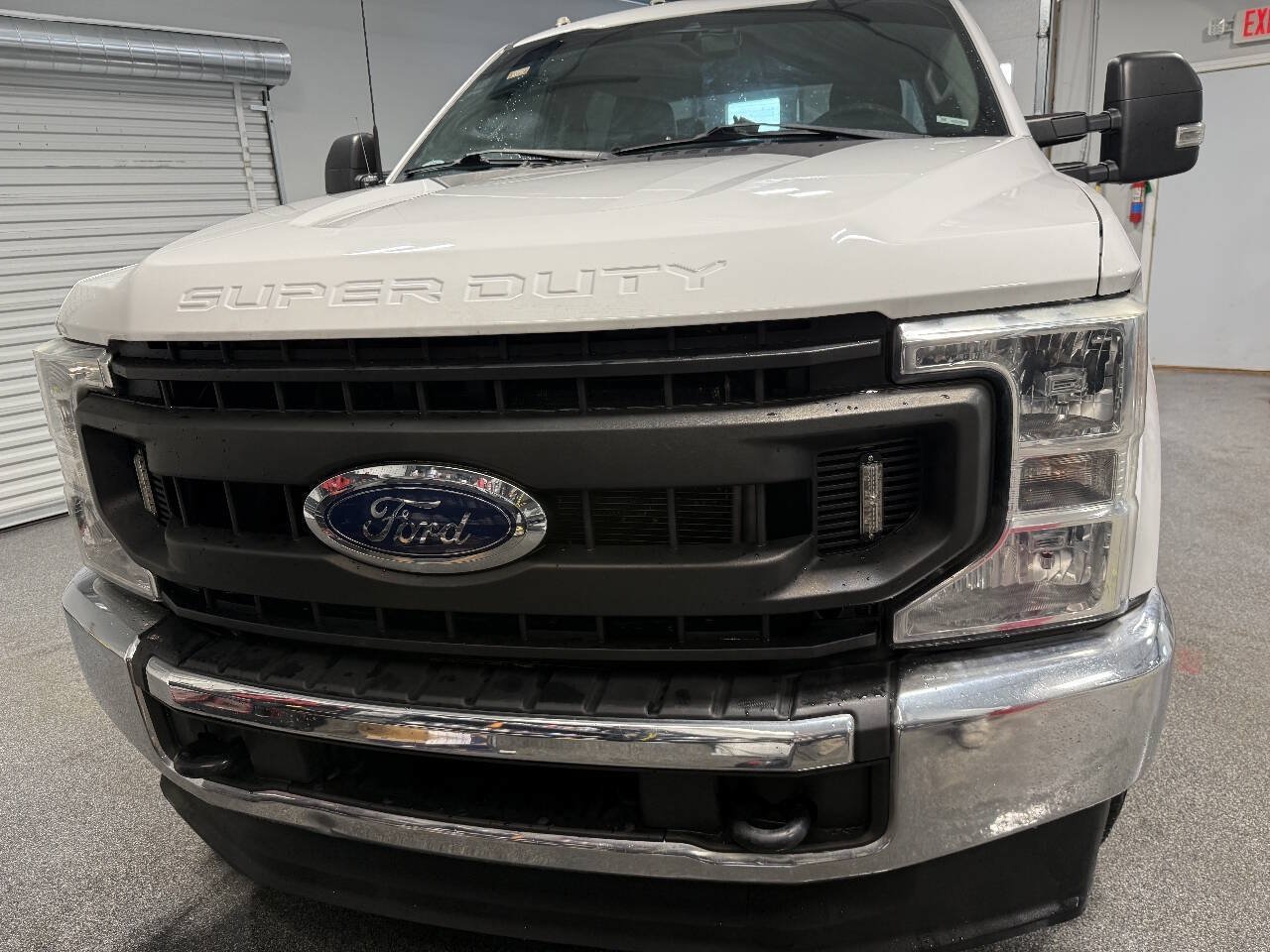 Used 2022 Ford F350 XL w/ Power Equipment Group AWD/4WD image 2