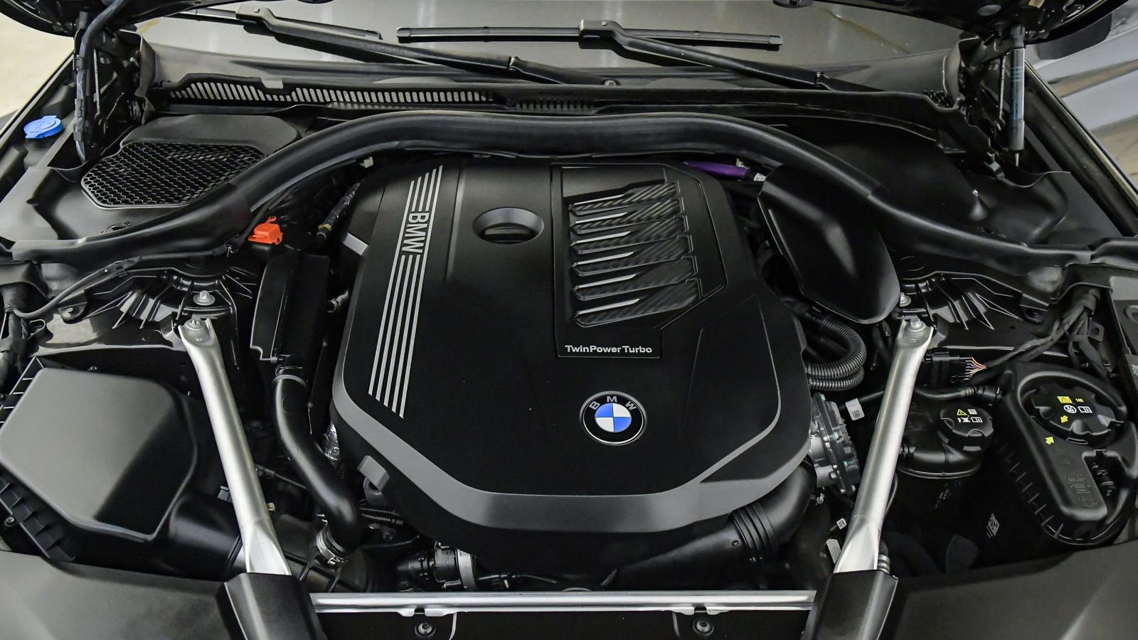 Certified 2023 BMW 540i w/ M Sport Package image 30