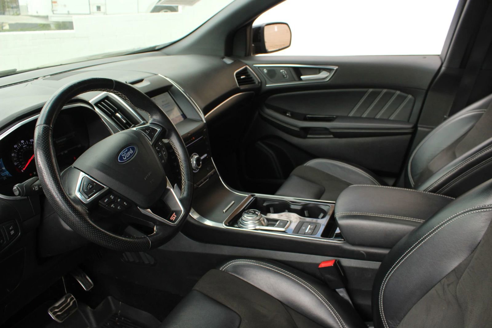 Used 2019 Ford Edge ST w/ Equipment Group 401A image 12