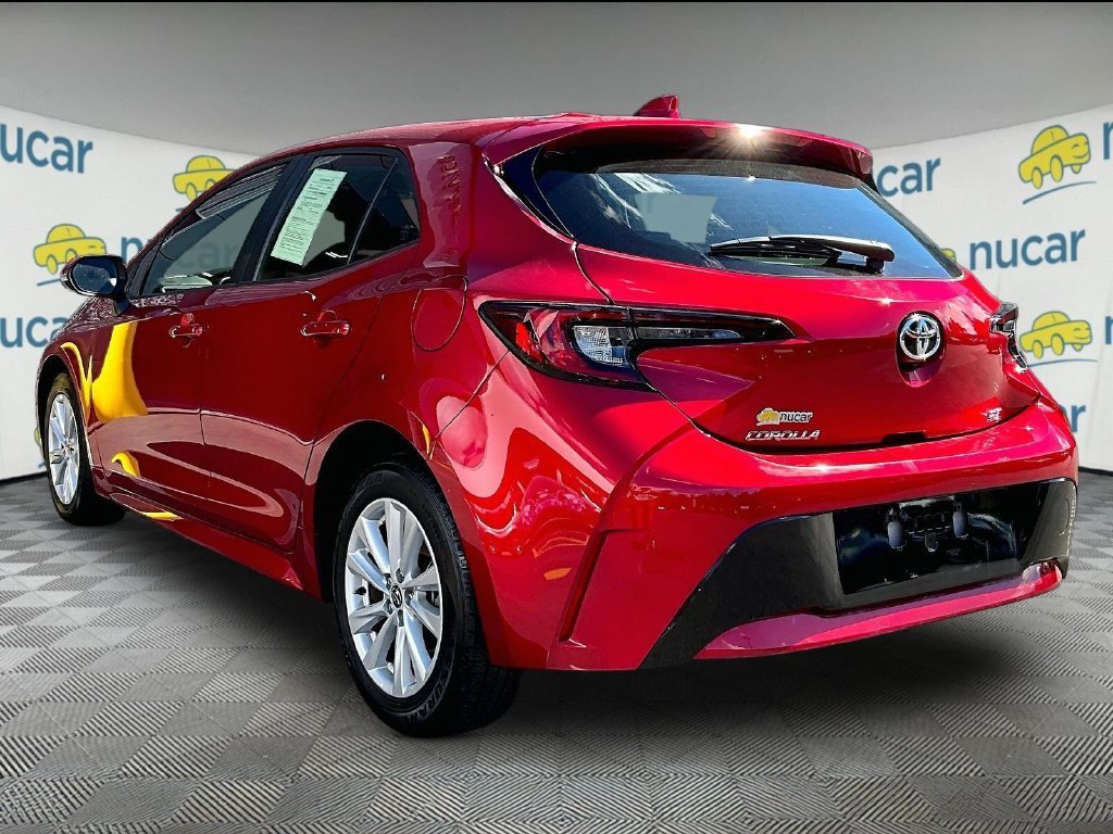 Used 2025 Toyota Corolla SE FWD image 4