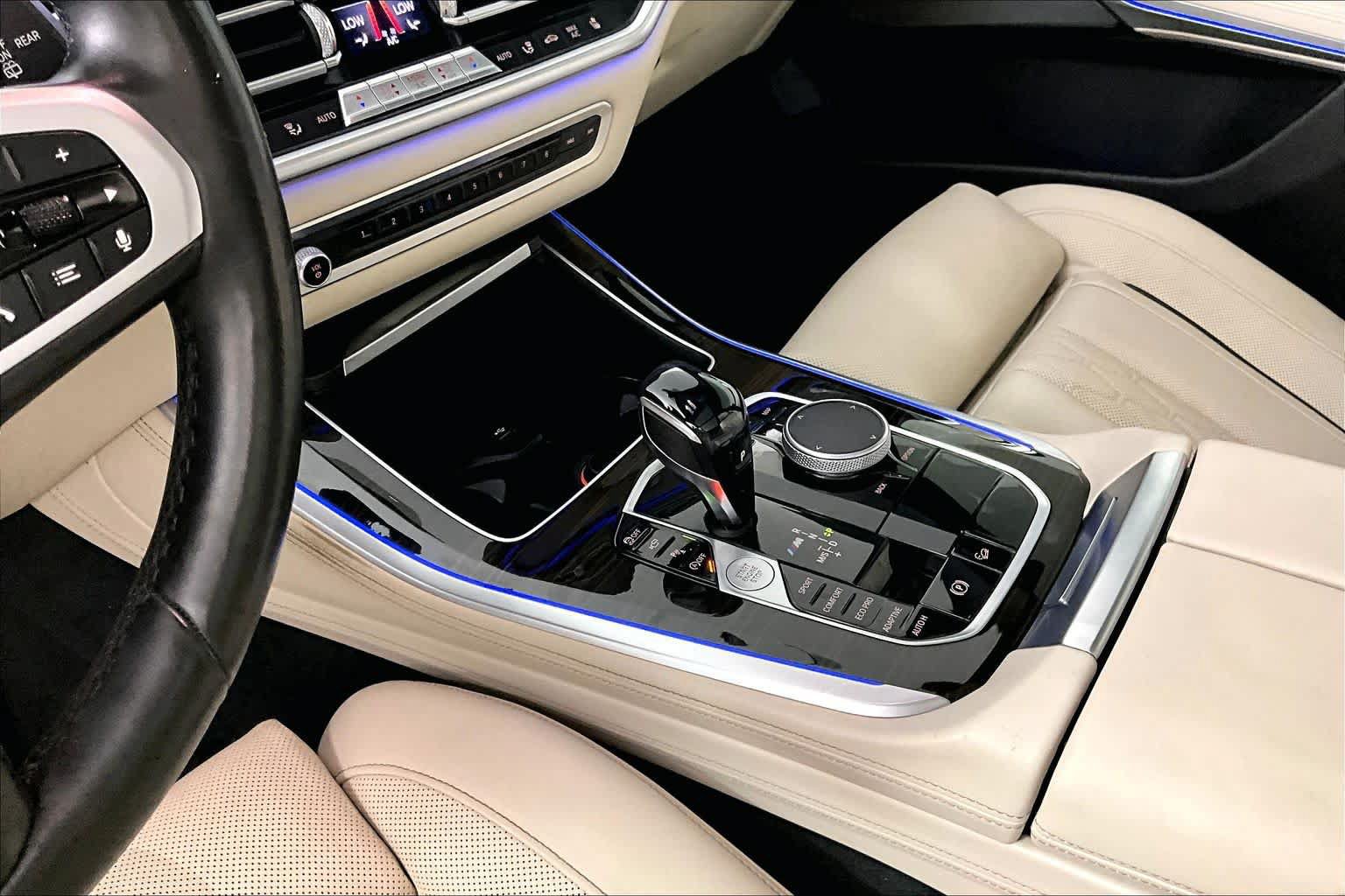 Used 2020 BMW X5 M50i w/ Premium Package AWD/4WD image 15