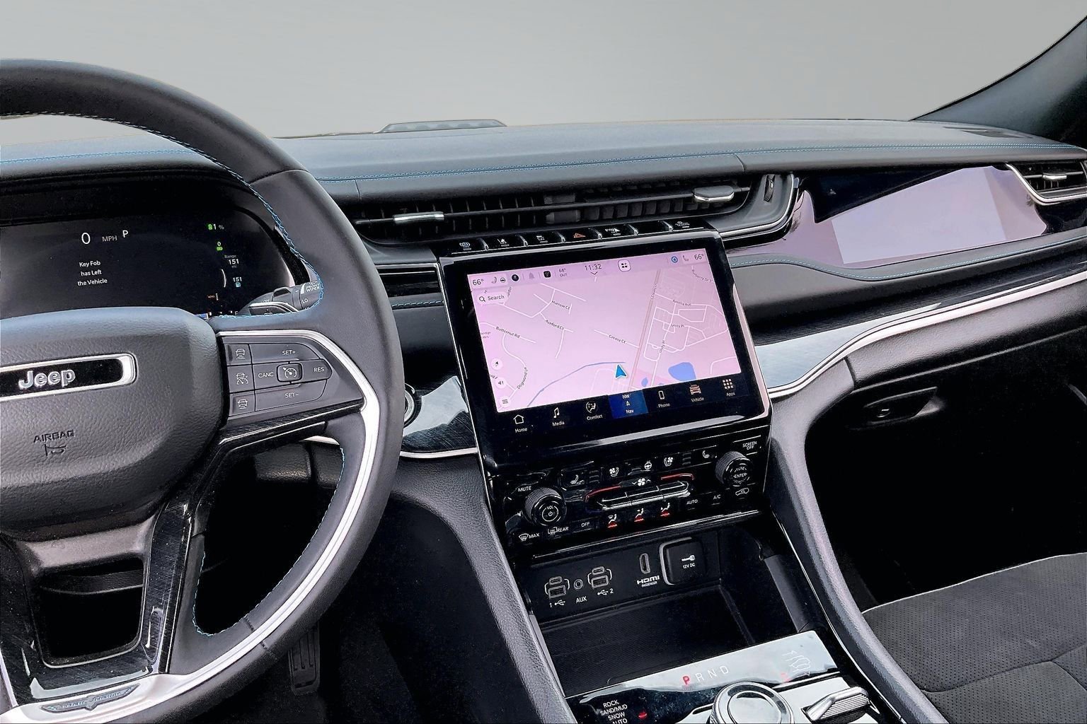 Used 2022 Jeep Grand Cherokee Trailhawk w/ Luxury Tech Group III image 6