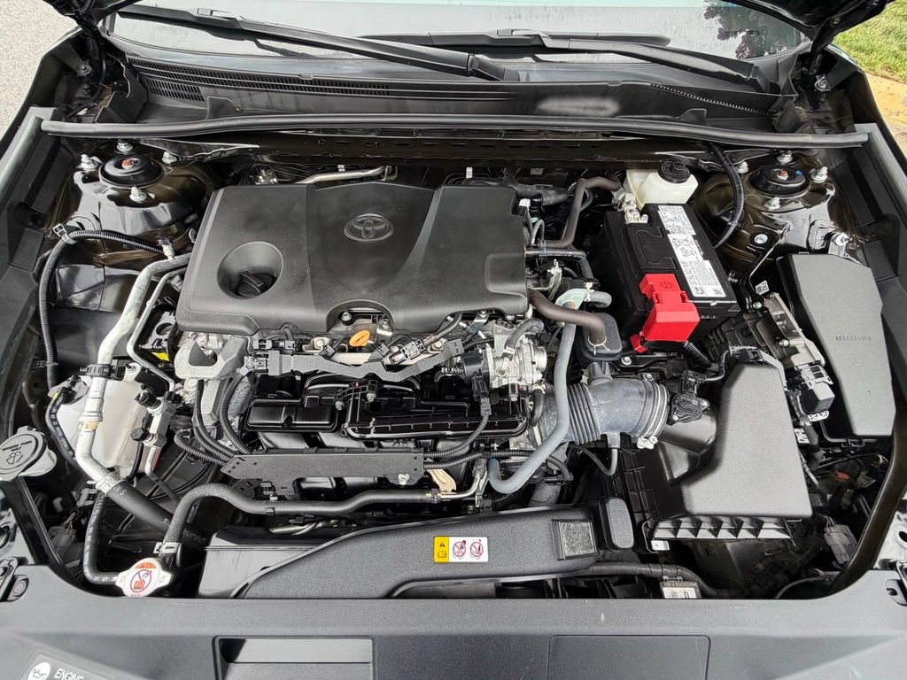Used 2024 Toyota Camry XSE FWD image 17