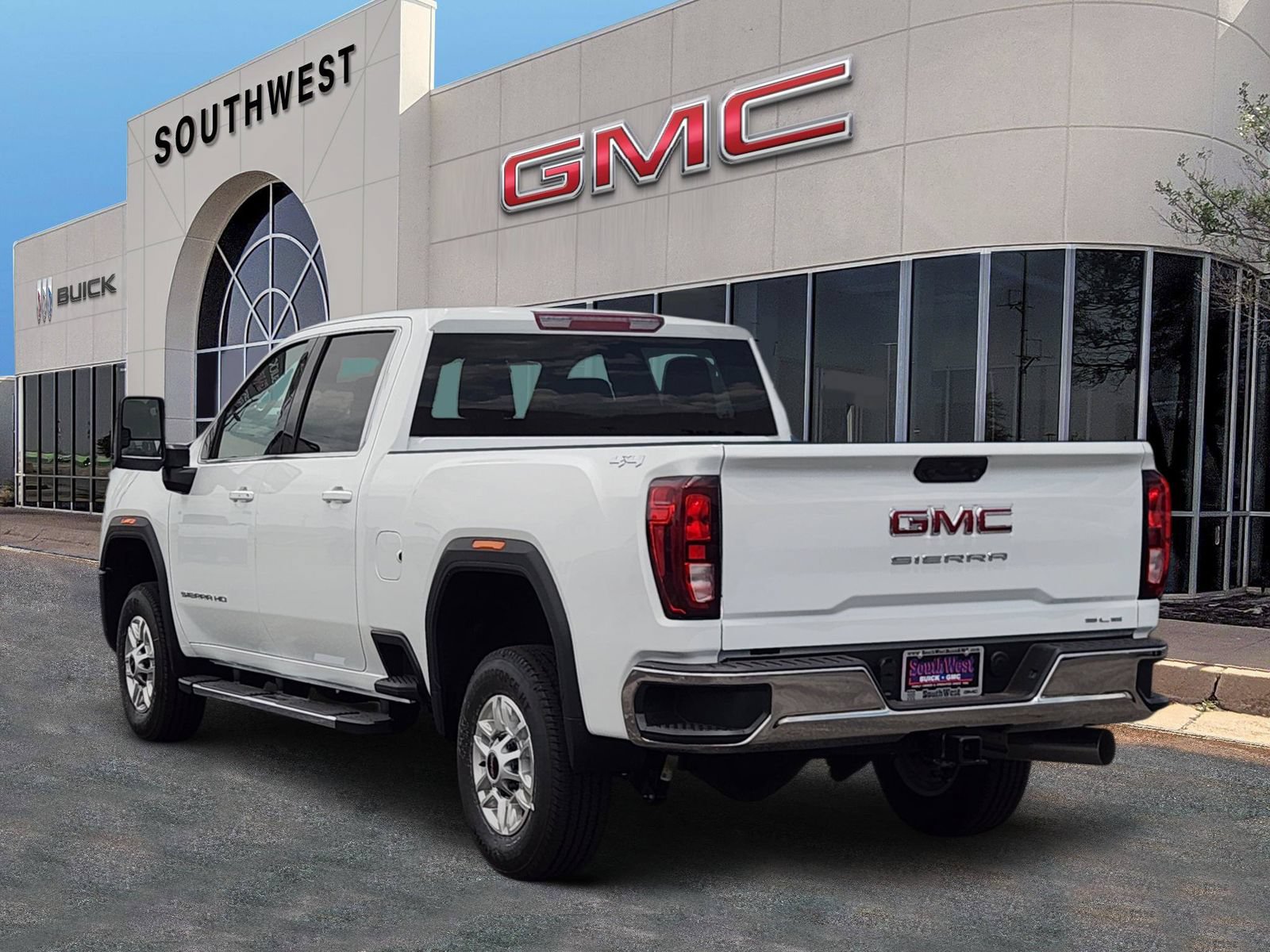 New 2026 GMC Sierra 2500 SLE w/ SLE Convenience Package AWD/4WD image 4