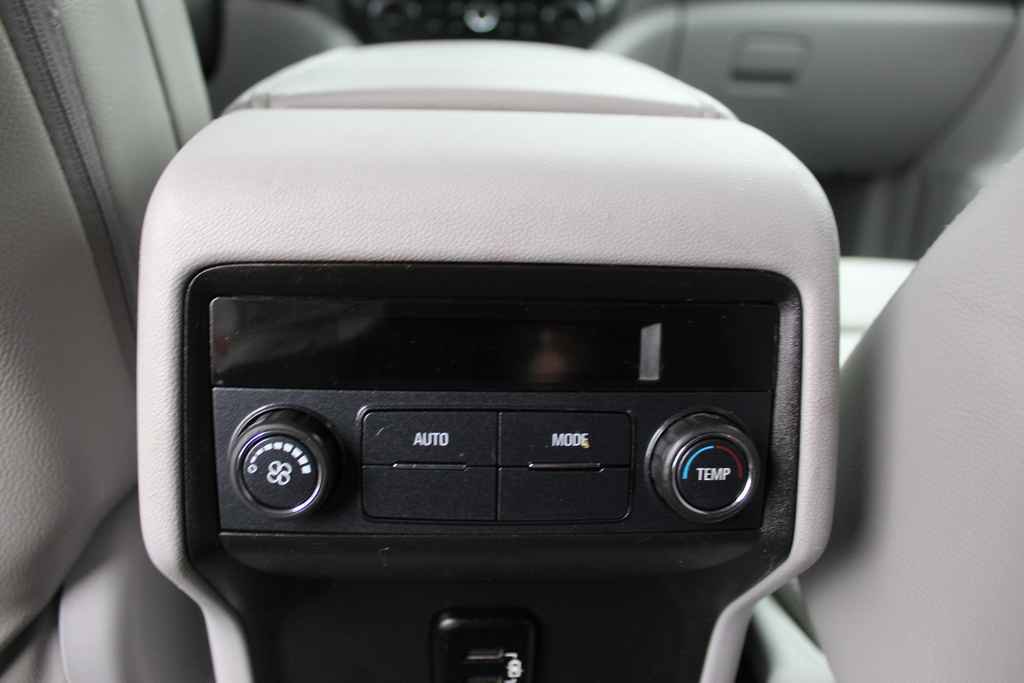 Used 2017 GMC Acadia SLE FWD image 27