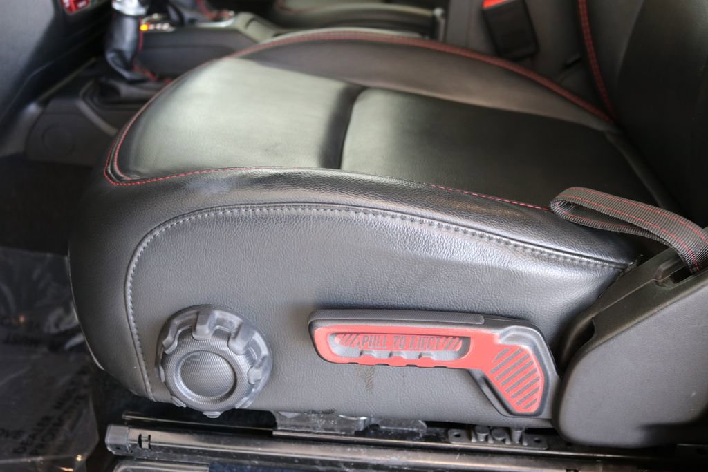 Used 2022 Jeep Gladiator Rubicon w/ LED Lighting Group image 16