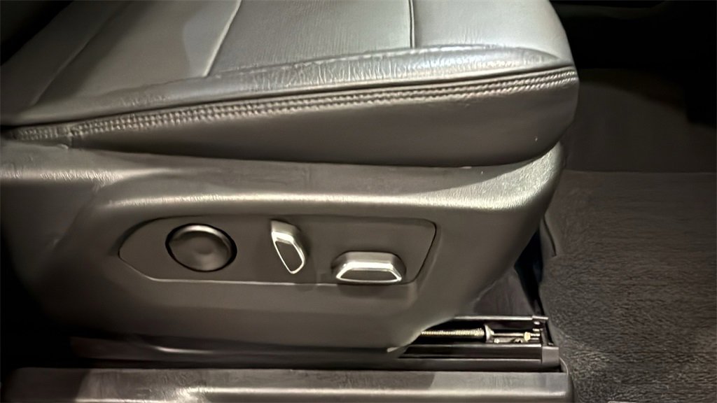 Used 2022 GMC Sierra 1500 Denali w/ Denali Reserve Package image 13