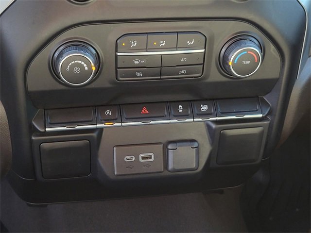 Used 2020 Chevrolet Silverado 1500 LT image 23