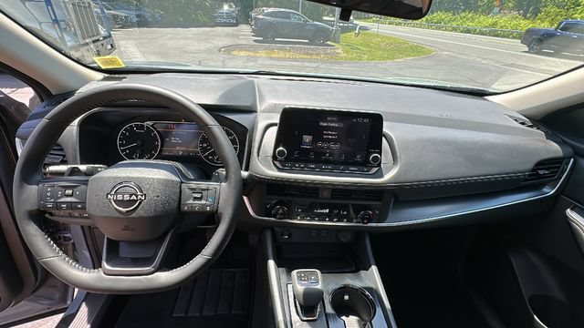 Used 2026 Nissan Rogue Dark Armor AWD/4WD image 9