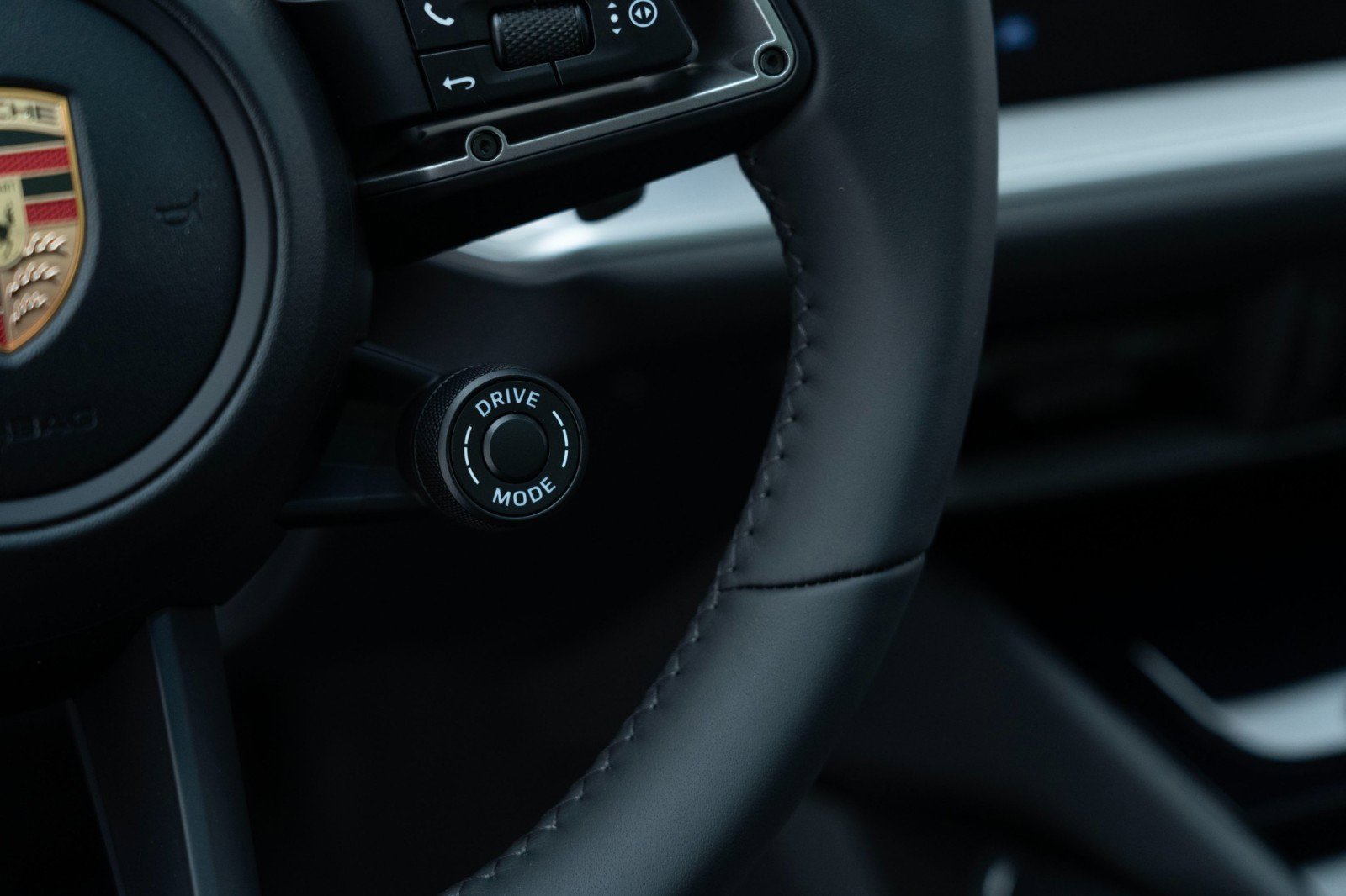 New 2026 Porsche Cayenne Coupe image 28