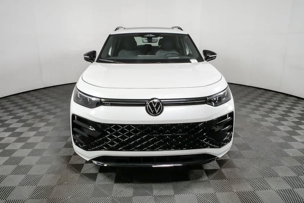 New 2026 Volkswagen Tiguan SE R-Line FWD image 29