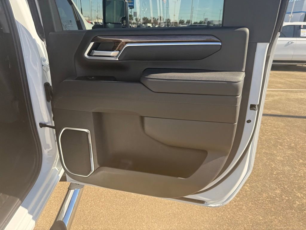 New 2026 Chevrolet Silverado 2500 LT w/ Z71 Chrome Sport Edition image 40