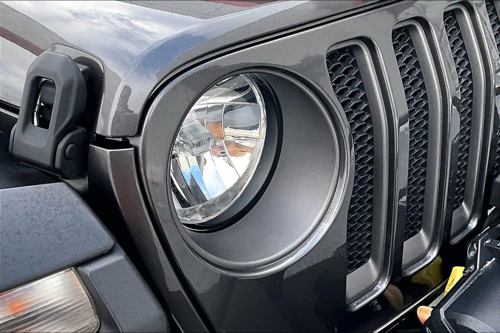 Used 2019 Jeep Wrangler Unlimited Rubicon w/ Cold Weather Group image 30