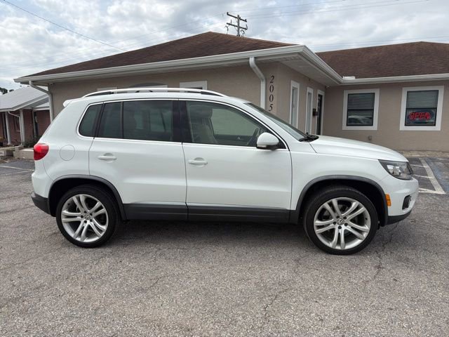 Used 2016 Volkswagen Tiguan SEL FWD image 4