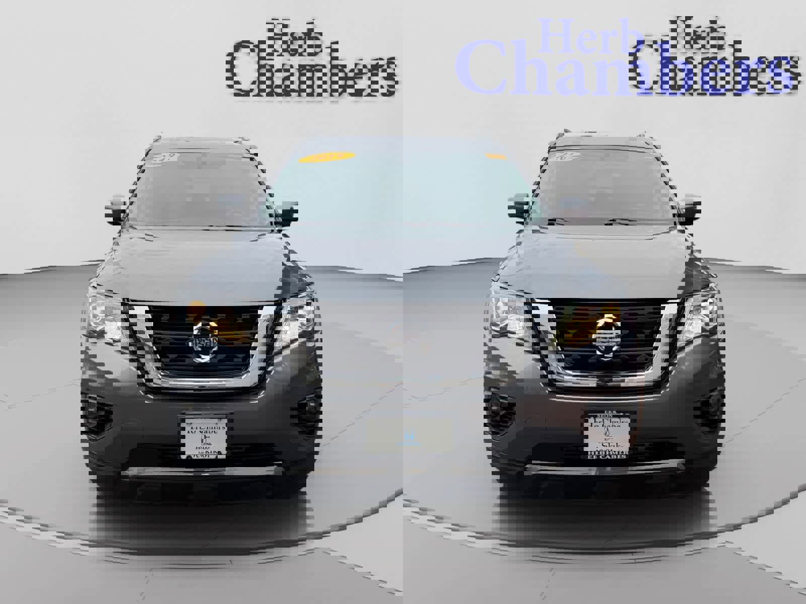 Used 2019 Nissan Pathfinder SV w/ SV Tech Package AWD/4WD image 2