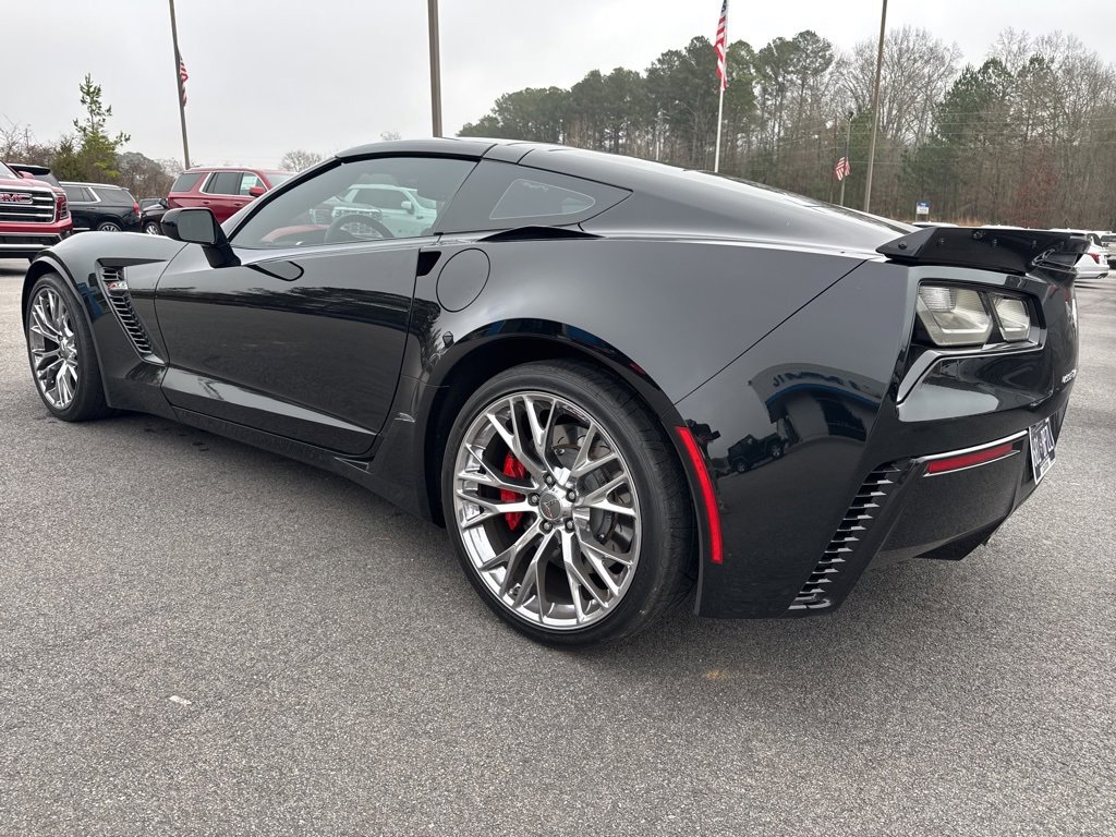 Used 2016 Chevrolet Corvette Z06 w/ 2LZ Preferred Equipment Group image 5