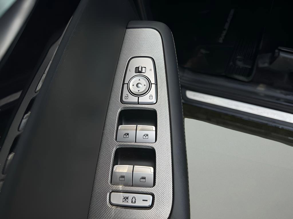 Used 2021 Hyundai Palisade Limited AWD/4WD image 18