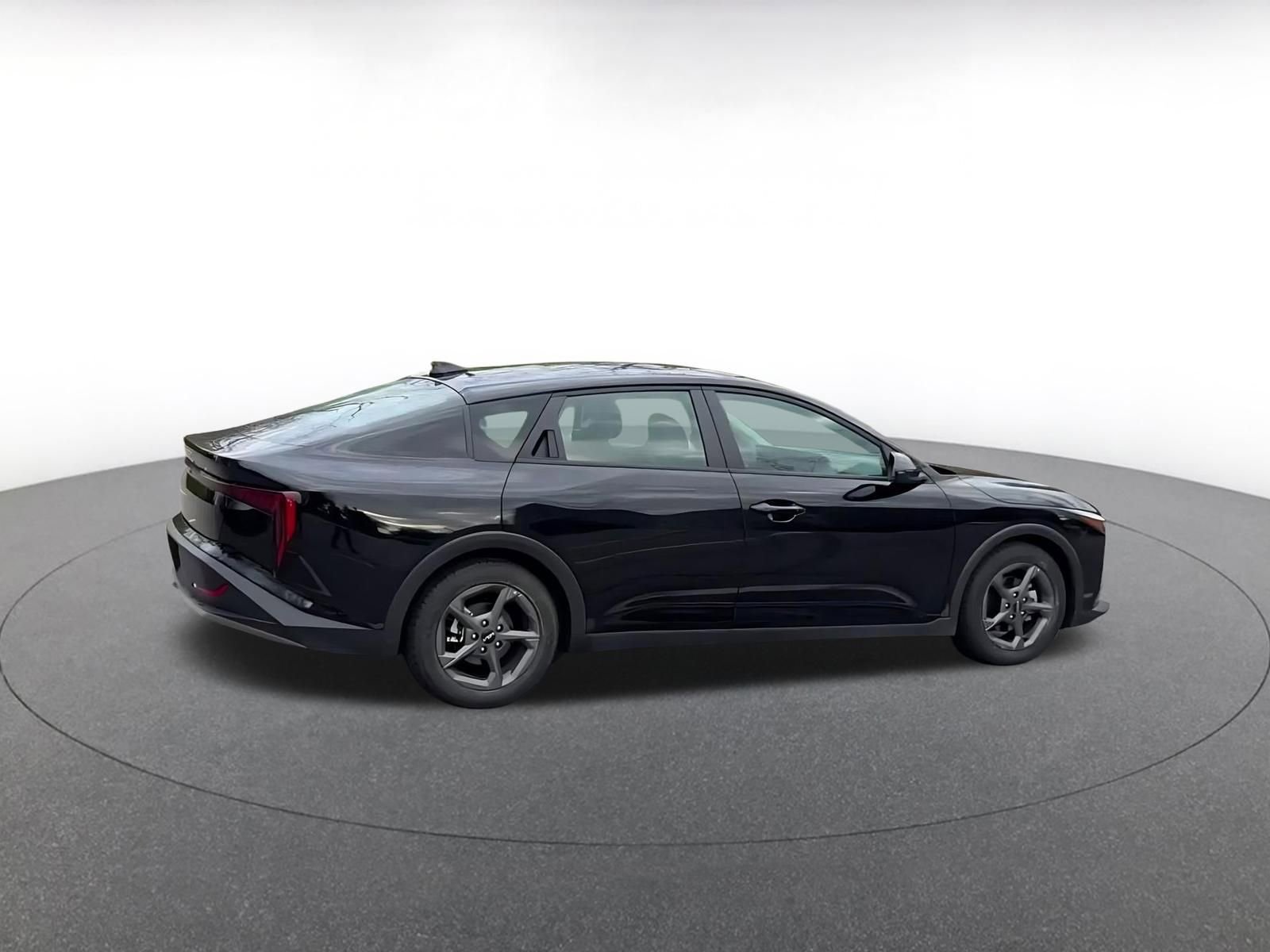 Used 2025 Kia K4 FWD image 14