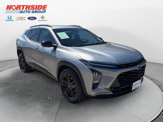 Certified 2024 Chevrolet Trax ACTIV FWD image 1