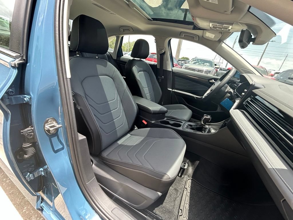 New 2026 Volkswagen Jetta SEL FWD image 31
