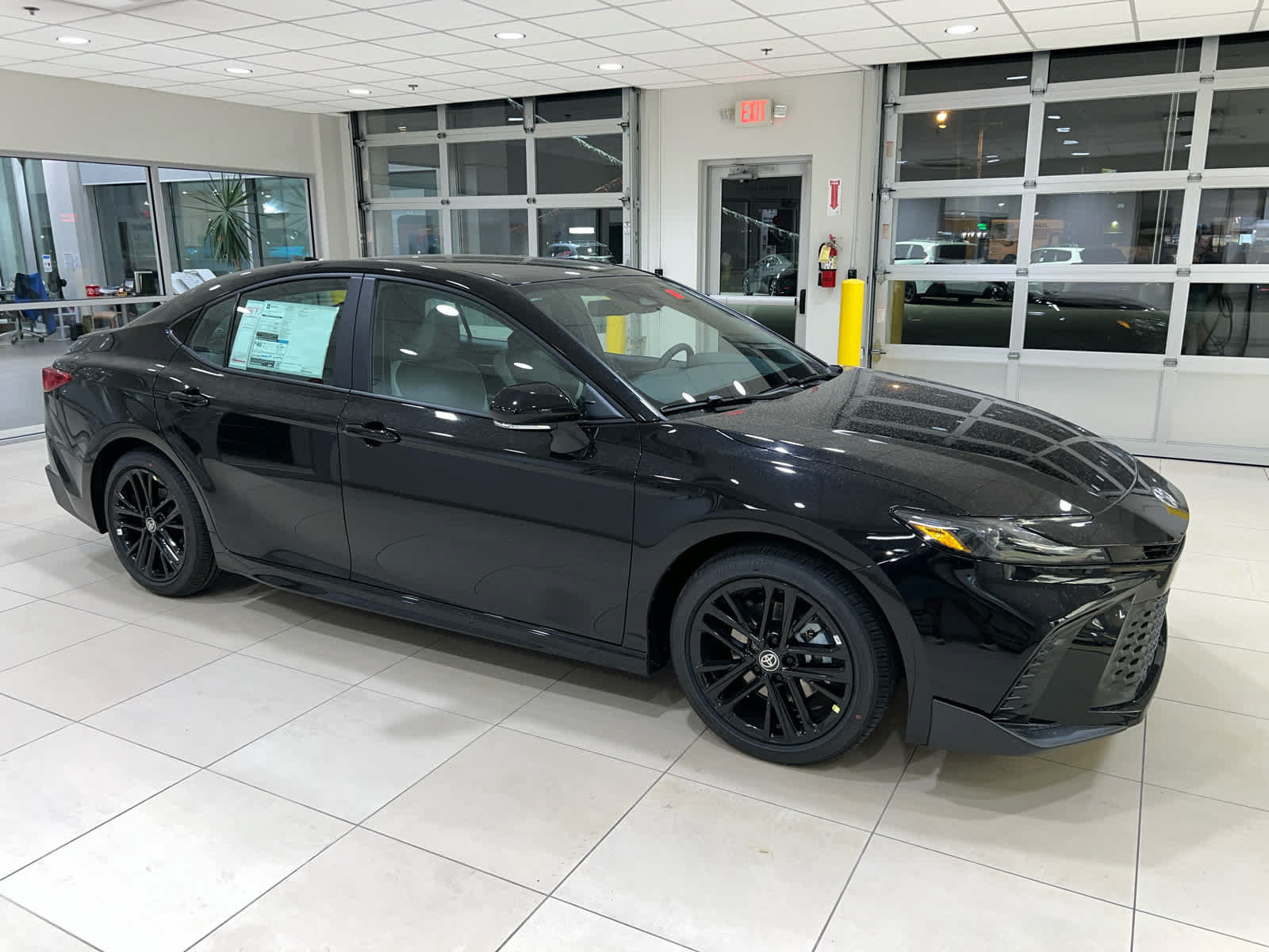 New 2026 Toyota Camry SE w/ Convenience Package