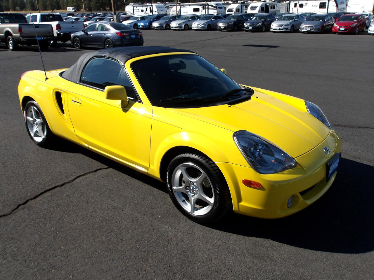 Used 2003 Toyota MR2 image 7