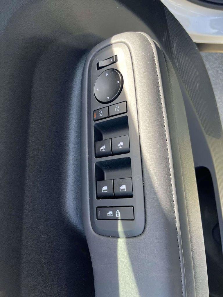 New 2026 Hyundai Santa Fe SEL FWD image 35
