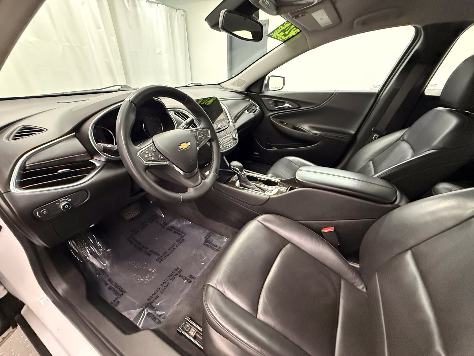 Used 2024 Chevrolet Malibu LT FWD image 11
