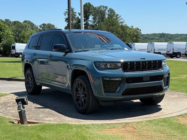 New 2026 Jeep Grand Cherokee L Summit AWD/4WD image 9