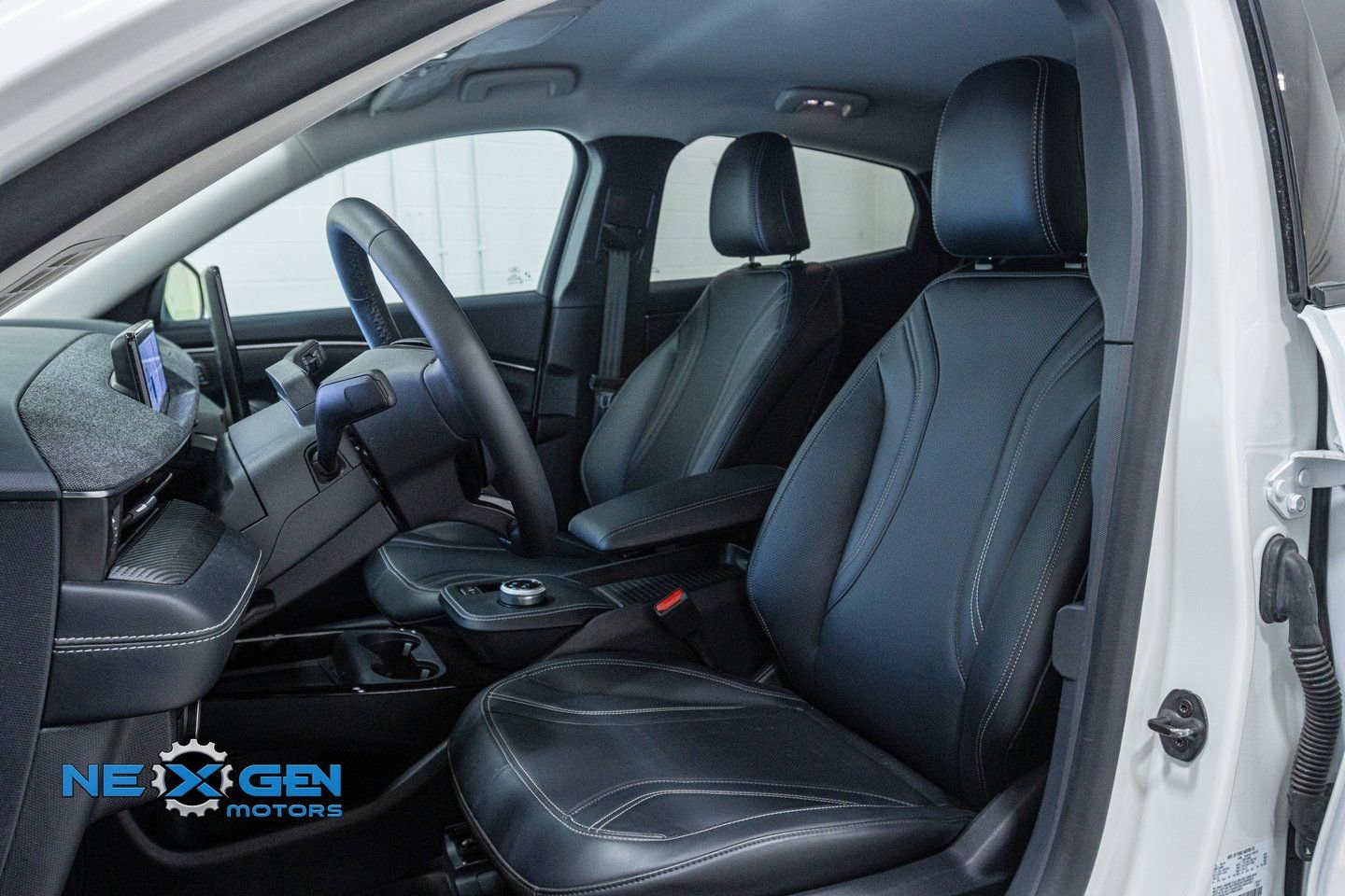 Used 2024 Ford Mustang Mach-E Premium image 23