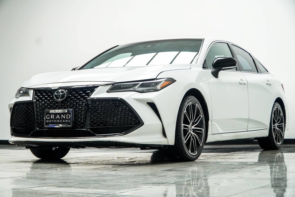 Used 2020 Toyota Avalon Touring w/ All Weather Liner Package FWD image 4